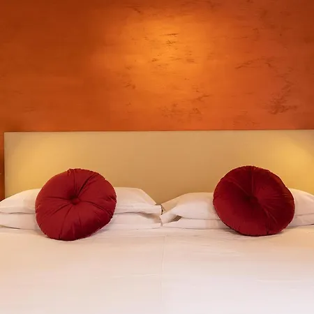 Apartment Lovely New Via Genova Rom