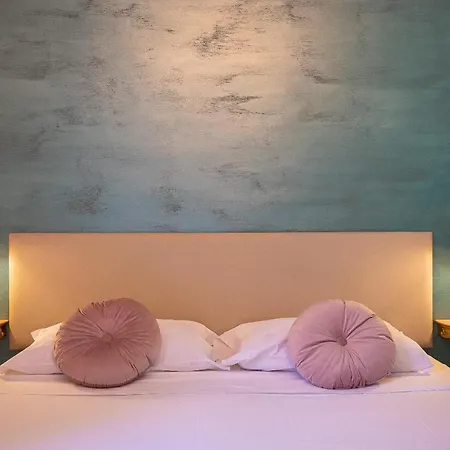 Apartment Lovely New Via Genova Rome